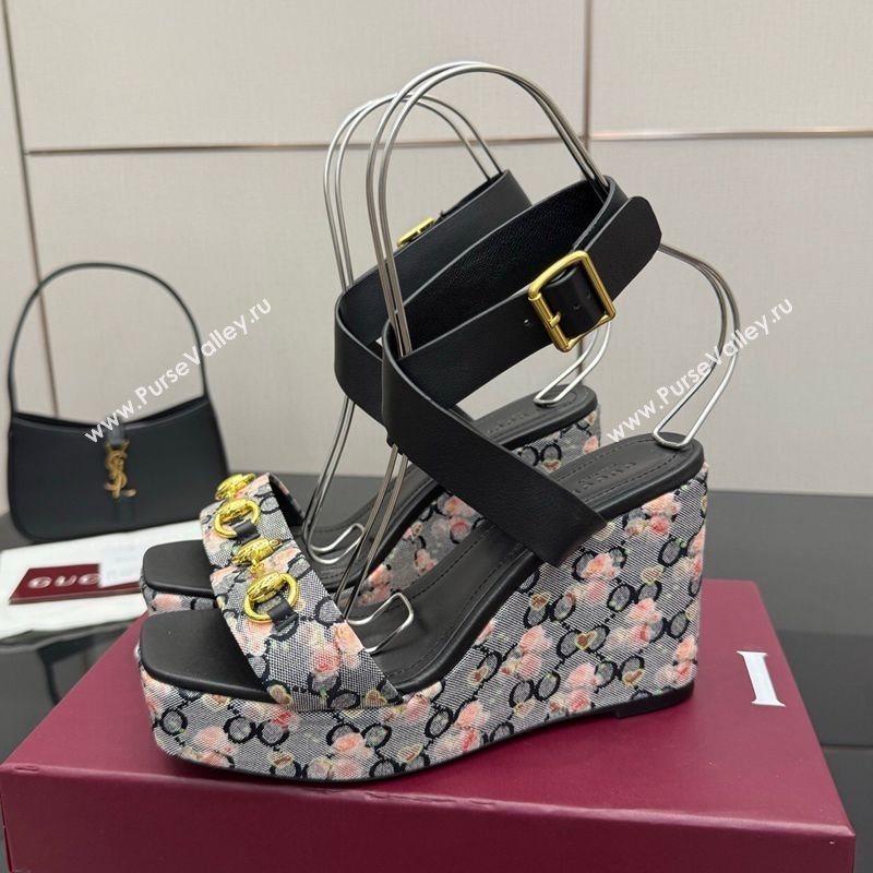 Gucci Flora GG Canvas and Leather Wedge Sandals 10cm with Horsebit and Ankle Strap Black 2025 (MD-250828133)