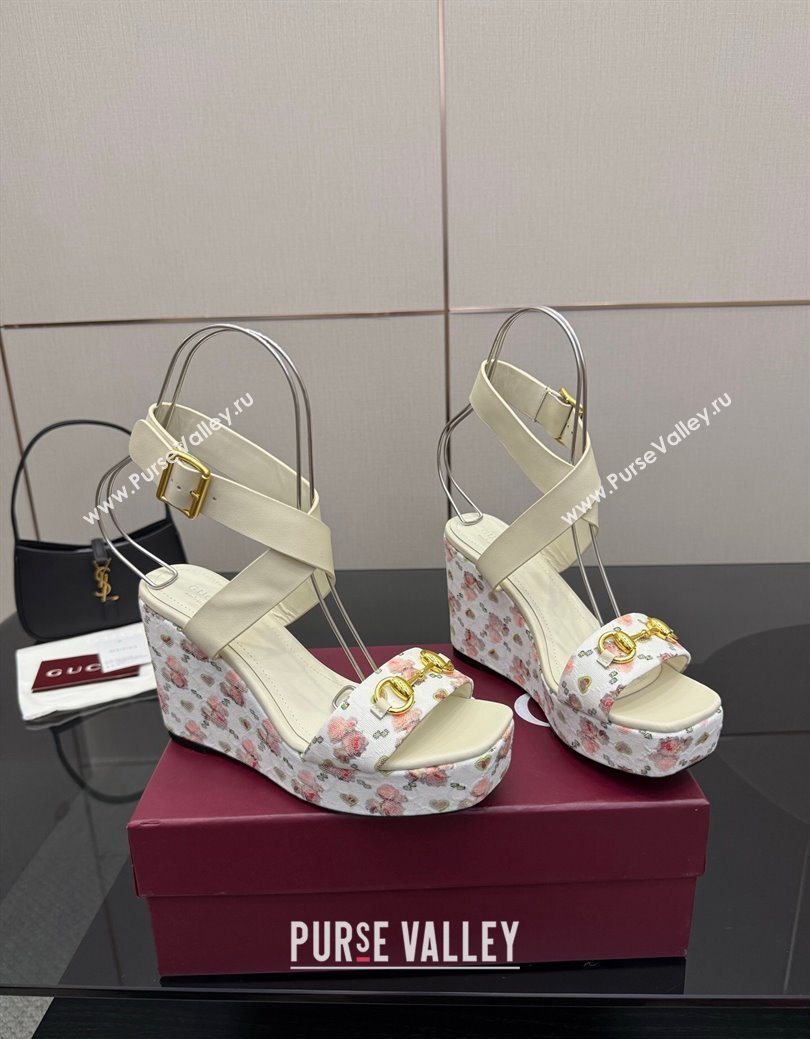 Gucci Flora GG Canvas and Leather Wedge Sandals 10cm with Horsebit and Ankle Strap White 2025 (MD-250828135)