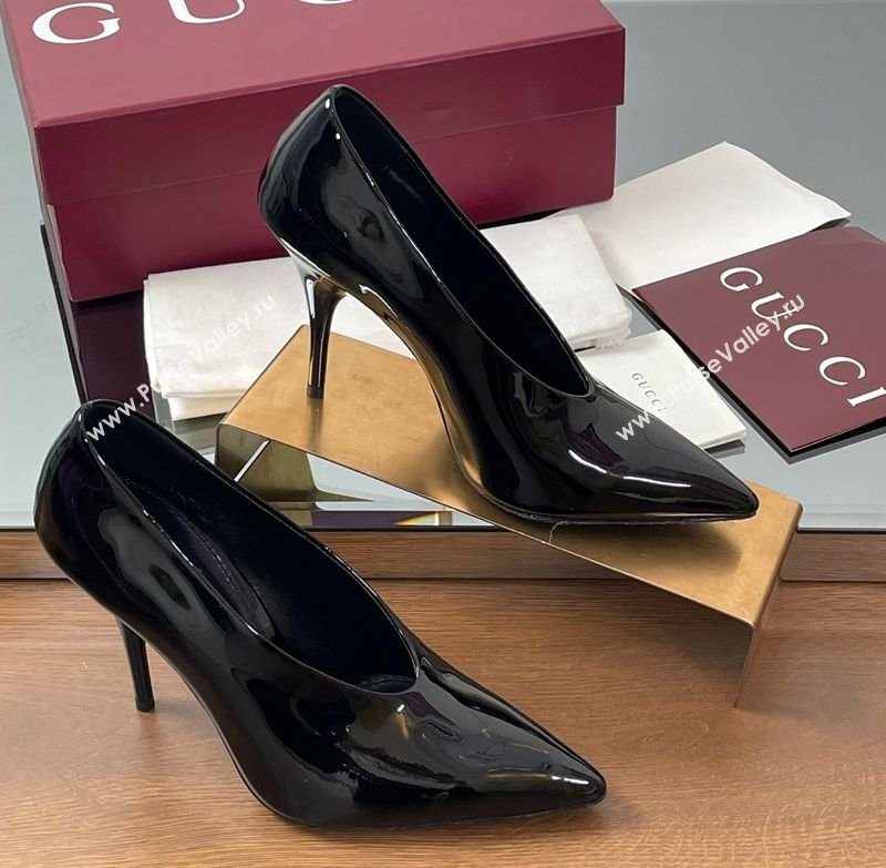 Gucci V Pumps 10.5cm in Patent Leather Black 2025 GG082801 (MD-250828172)