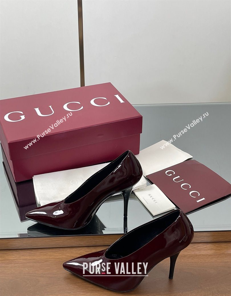 Gucci V Pumps 10.5cm in Patent Leather Dark Burgundy 2025 GG082801 (MD-250828173)
