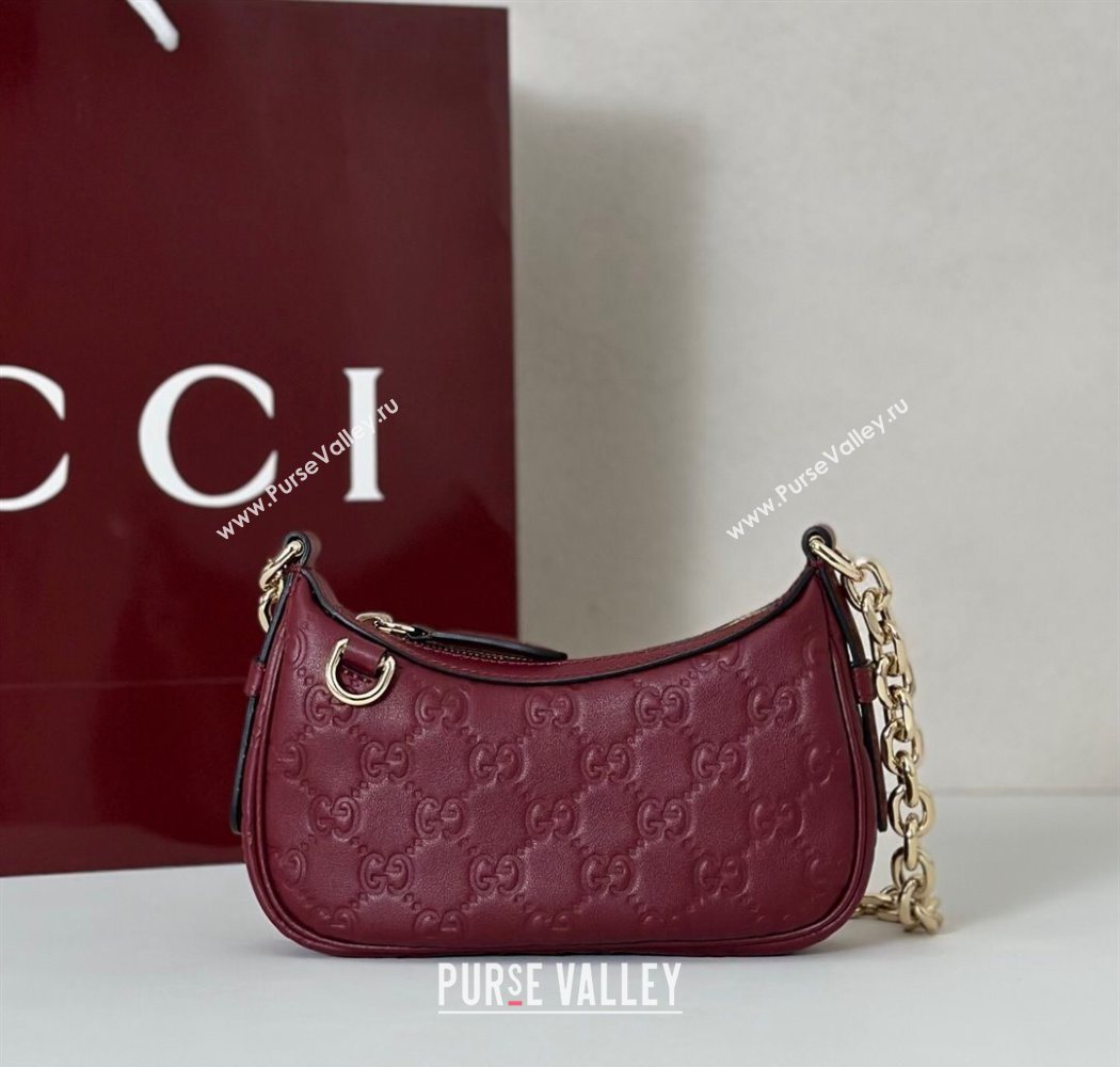 Gucci GG Leather Emblem mini shoulder bag Ancora Red 2025 847091 (DLH-250930102)
