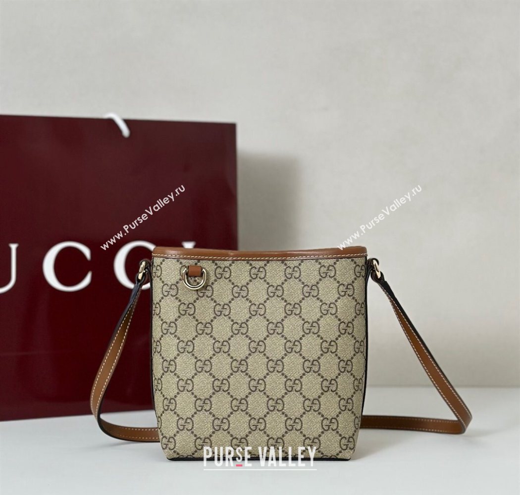 Gucci GG Canvas Emblem Nano Bucket Bag Beige/Brown 2025 847090 (DLH-250930059)