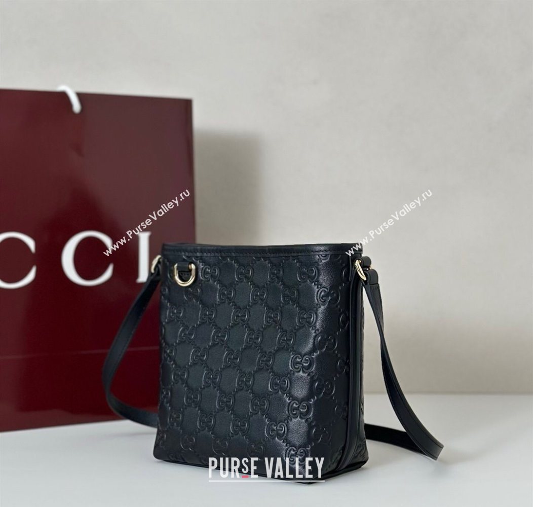 Gucci GG Leather Emblem Nano Bucket Bag Black 2025 847090 (DLH-250930061)