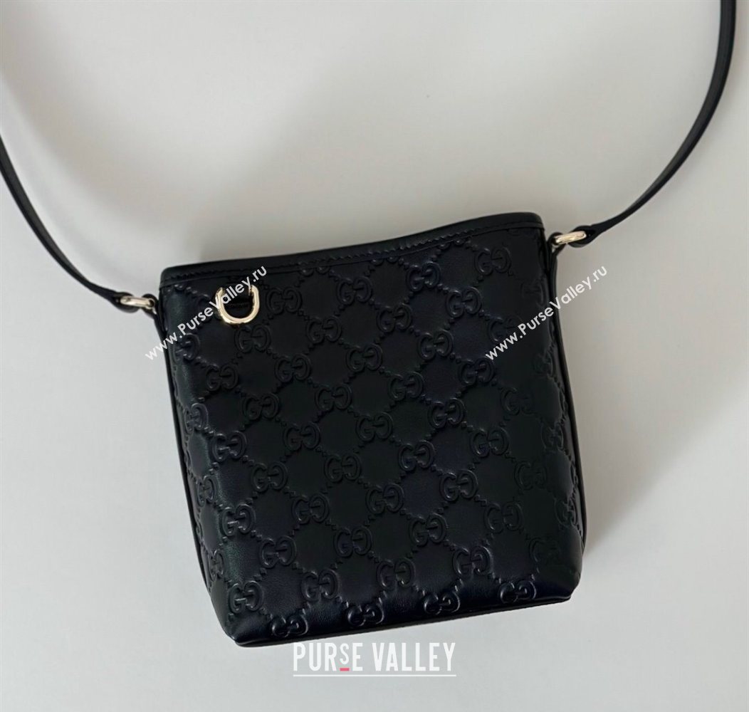 Gucci GG Leather Emblem Nano Bucket Bag Black 2025 847090 (DLH-250930061)