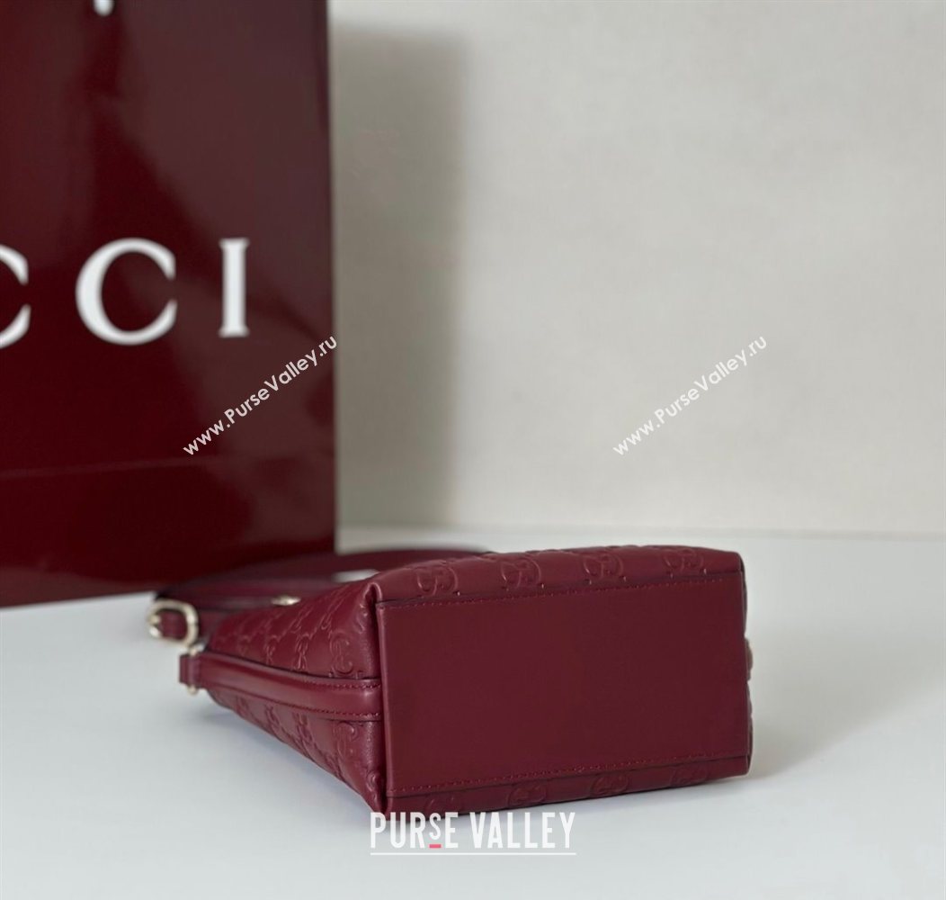 Gucci GG Leather Emblem Nano Bucket Bag Red 2025 847090 (DLH-250930062)