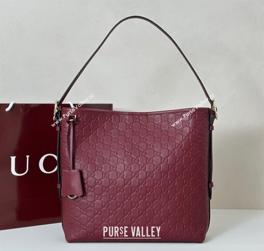 Gucci GG Leather Emblem medium shoulder bag Ancora Red 2025 847452 (DLH-250930083)