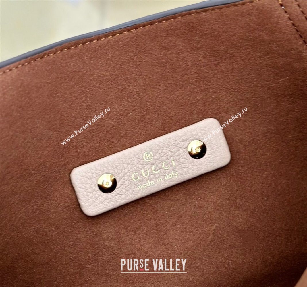 Gucci Softbit Leather Medium Shoulder Bag with Oversized Half Horsebit Taupe 2025 837467 (DLH-251124116)