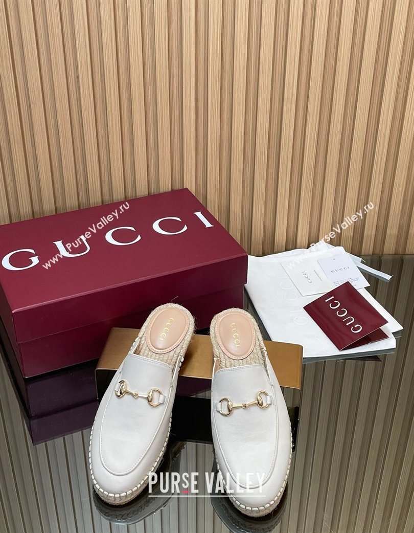 Gucci Suede Flat Espadrille Mules with Horsebit White 2025 GG121805 (MD-251218125)