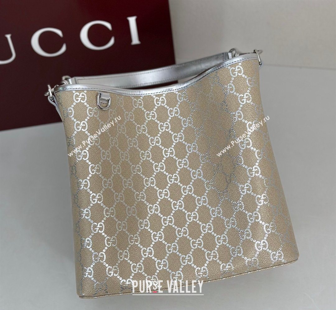 Gucci GG Canvas Emblem Medium Bucket Bag Silver 2026 815103 (DLH-260127081)