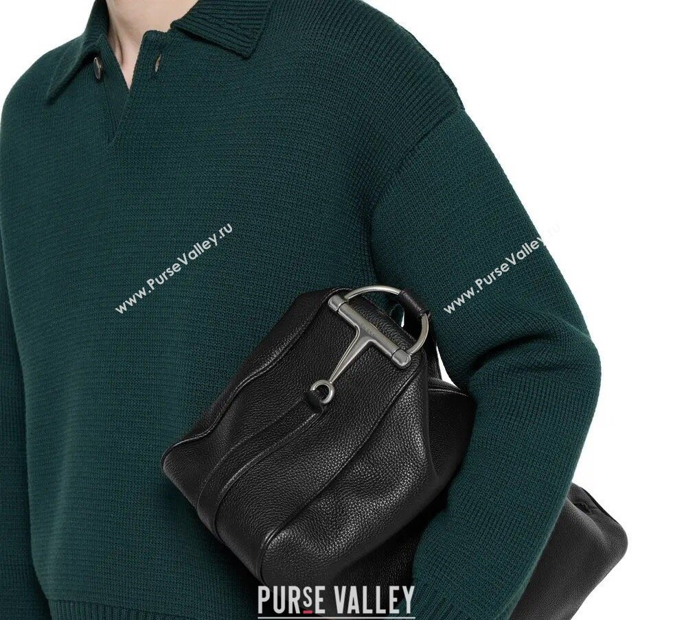 Gucci Mens Half Horsebit crossbody bag in Leather Black 2026 862810 (DLH-260128148)