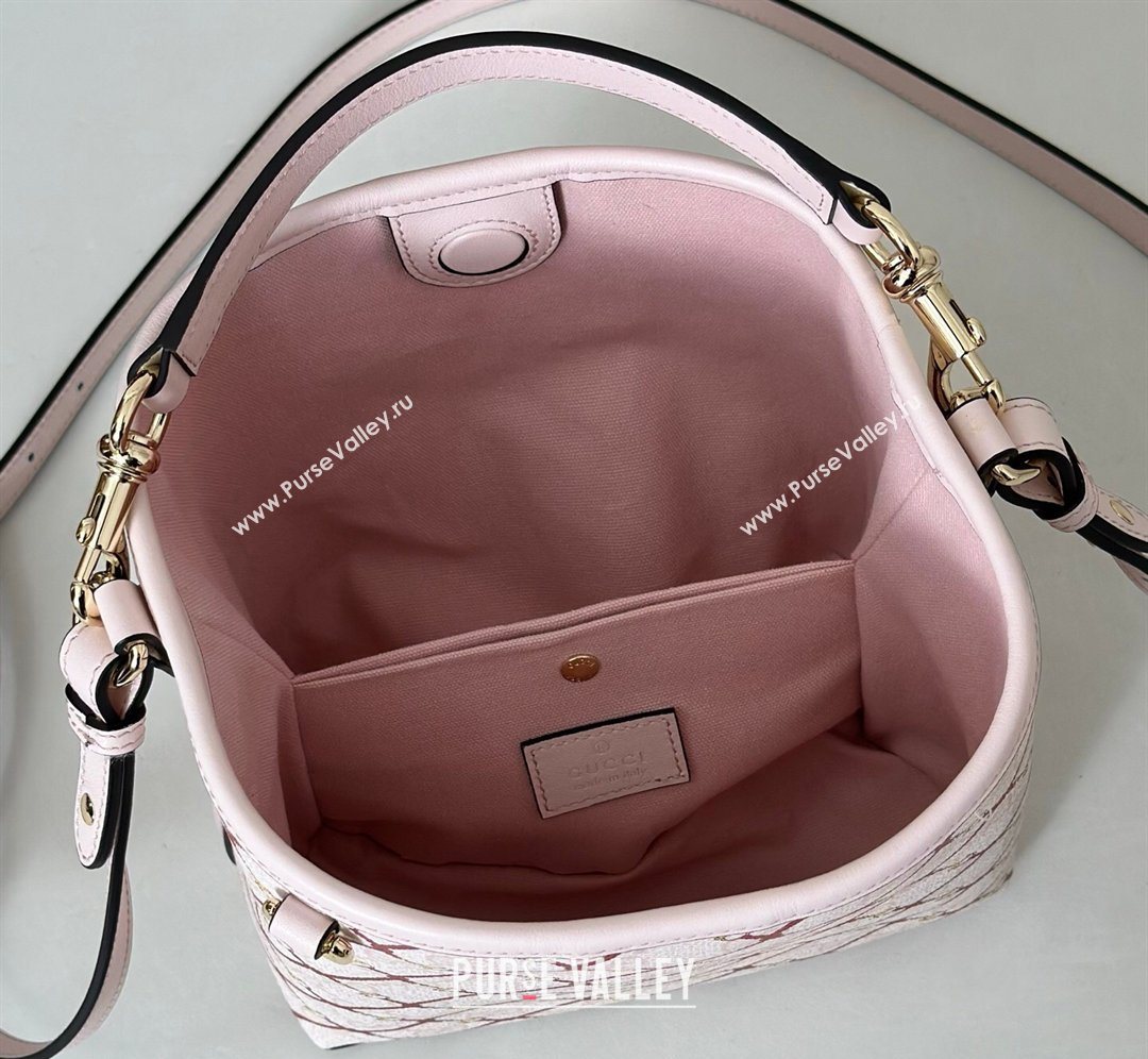 Gucci GG GG Monogram Fabric Emblem Small Bucket Bag 815118 Pink/Red 2026 (DLH-260128151)