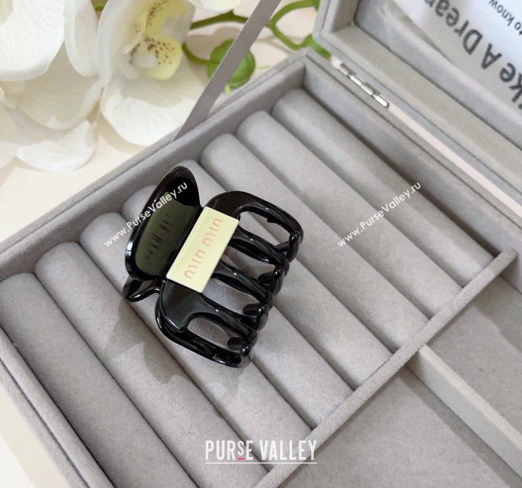 Miu Miu Hair Clip White/Black/Red 2024 0513 (A-240514011)