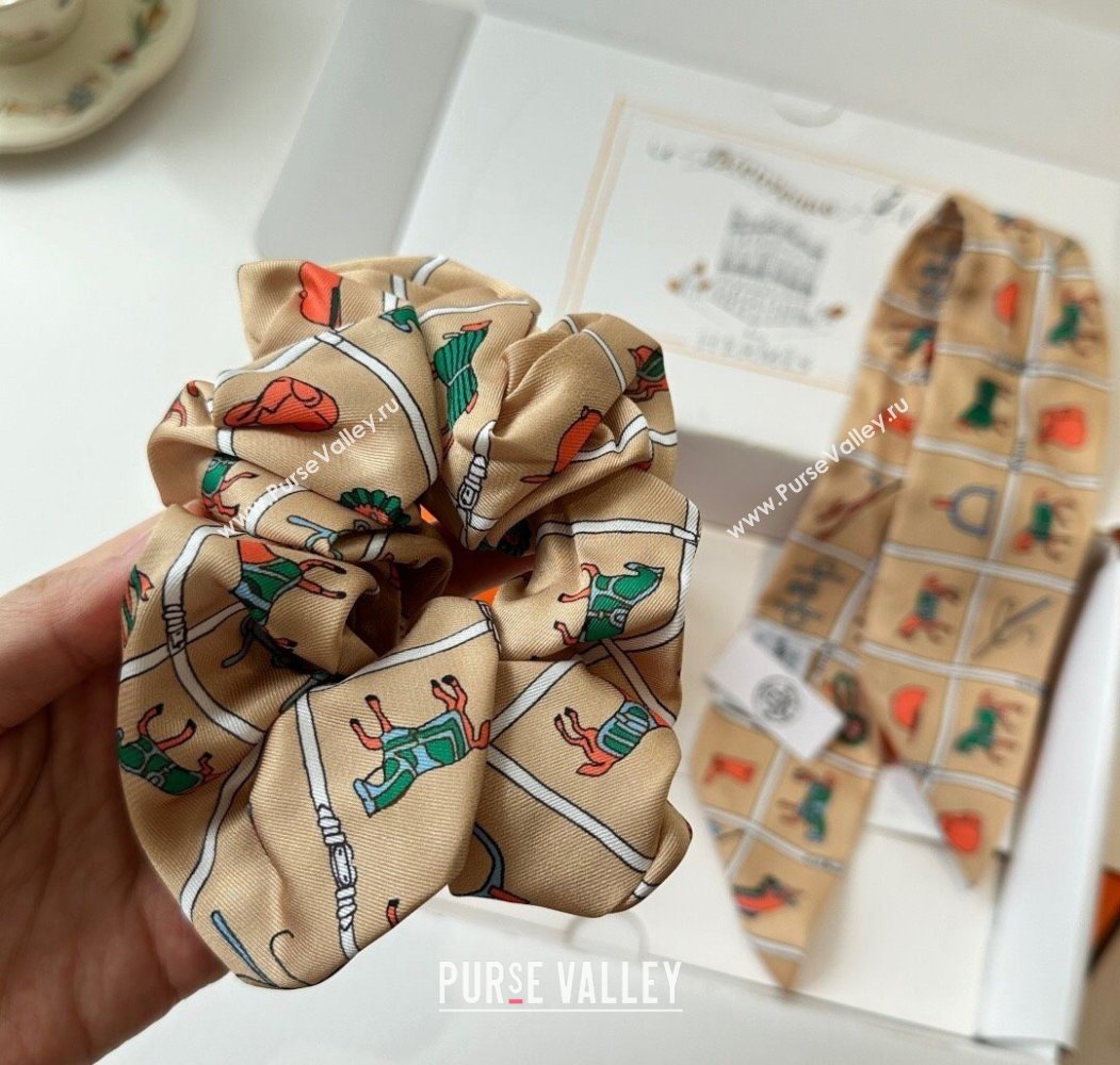 Hermes Horse Twilly Silk Bandeau and Hairring Set Beige 2025 0724 (XMN-250724014)