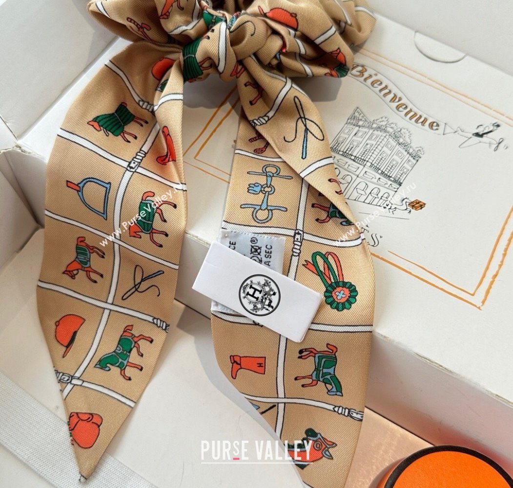 Hermes Horse Twilly Silk Bandeau and Hairring Set Beige 2025 0724 (XMN-250724014)