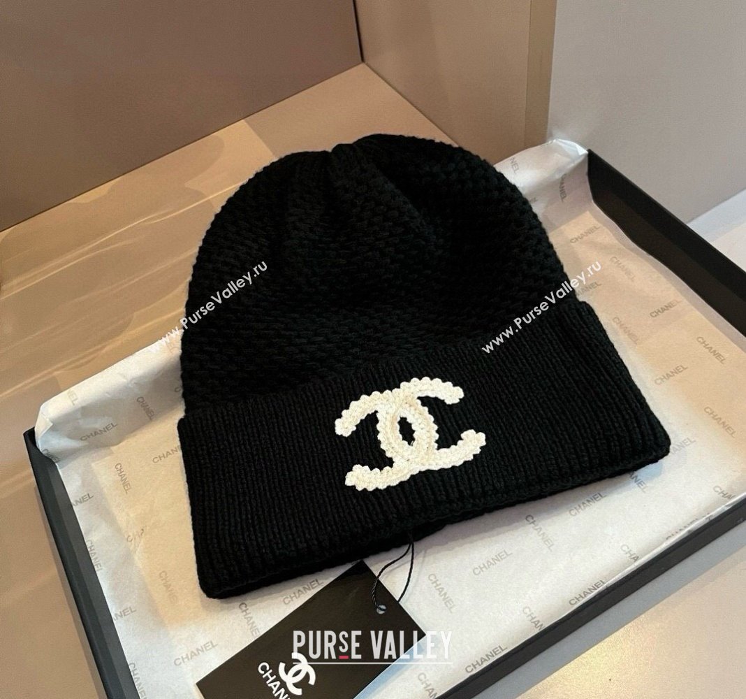 Chanel Knit hat and Scarf Set with Maxi CC Black 2024 1019001 (XMN-241019002)