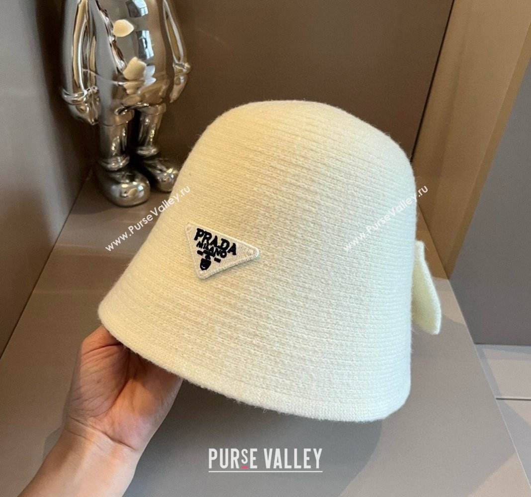 Prada Knit Bucket Hat with Logo and Bow White 2024 1019015 (XMN-241019047)