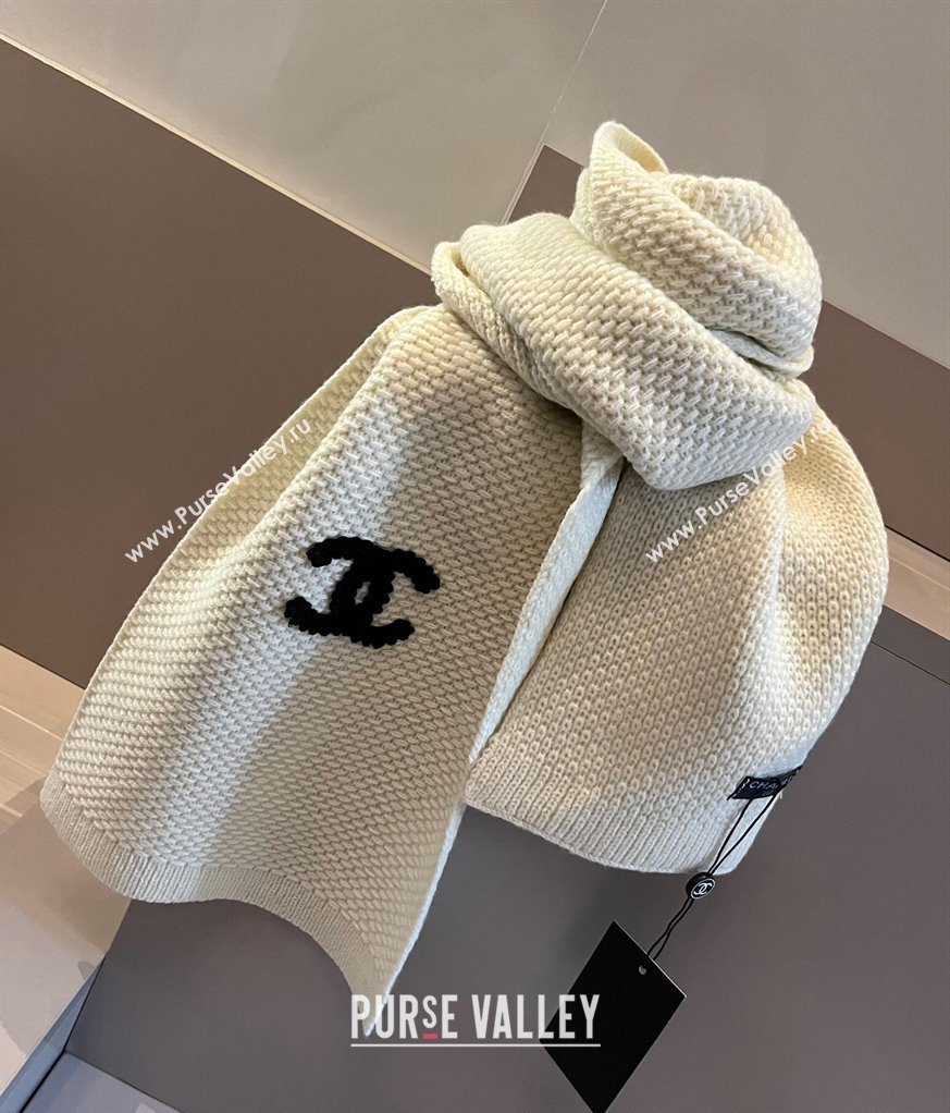 Chanel Knit hat and Scarf Set with Maxi CC White 2024 1019001 (XMN-241019001)