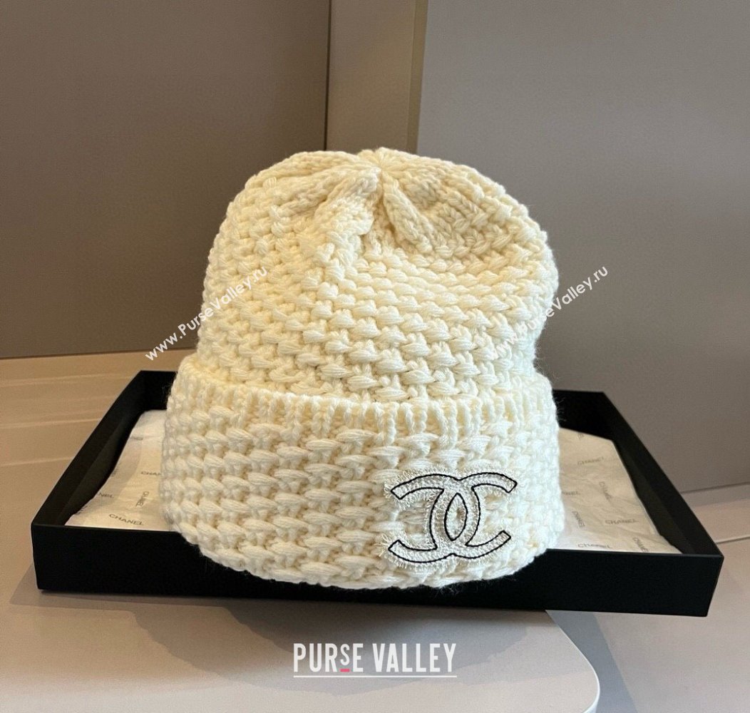 Chanel Knit Hat with CC Patch White 2024 1128 (XMN-241128088)