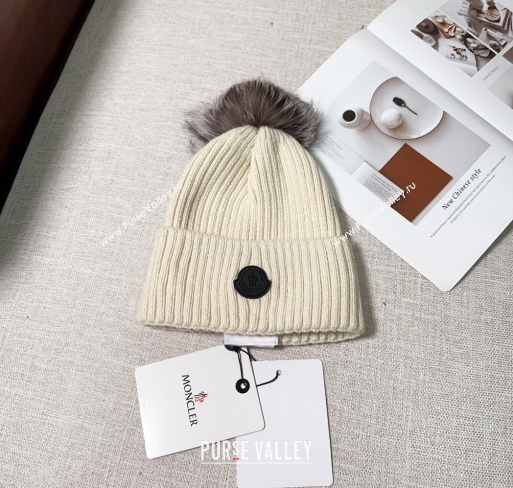 Moncler Knit Hat with Pompon White 2024 112803 (A-241128146)