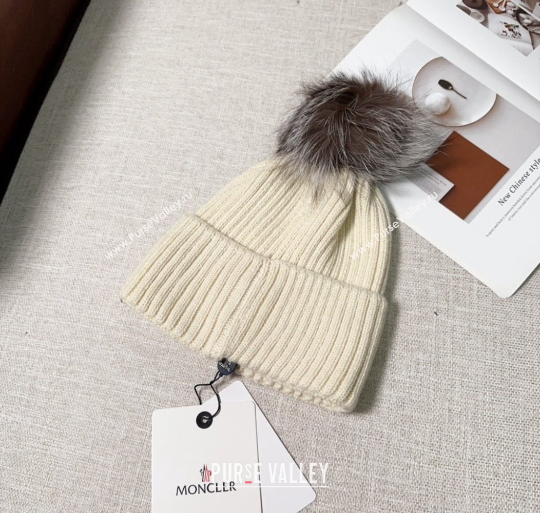 Moncler Knit Hat with Pompon White 2024 112803 (A-241128146)