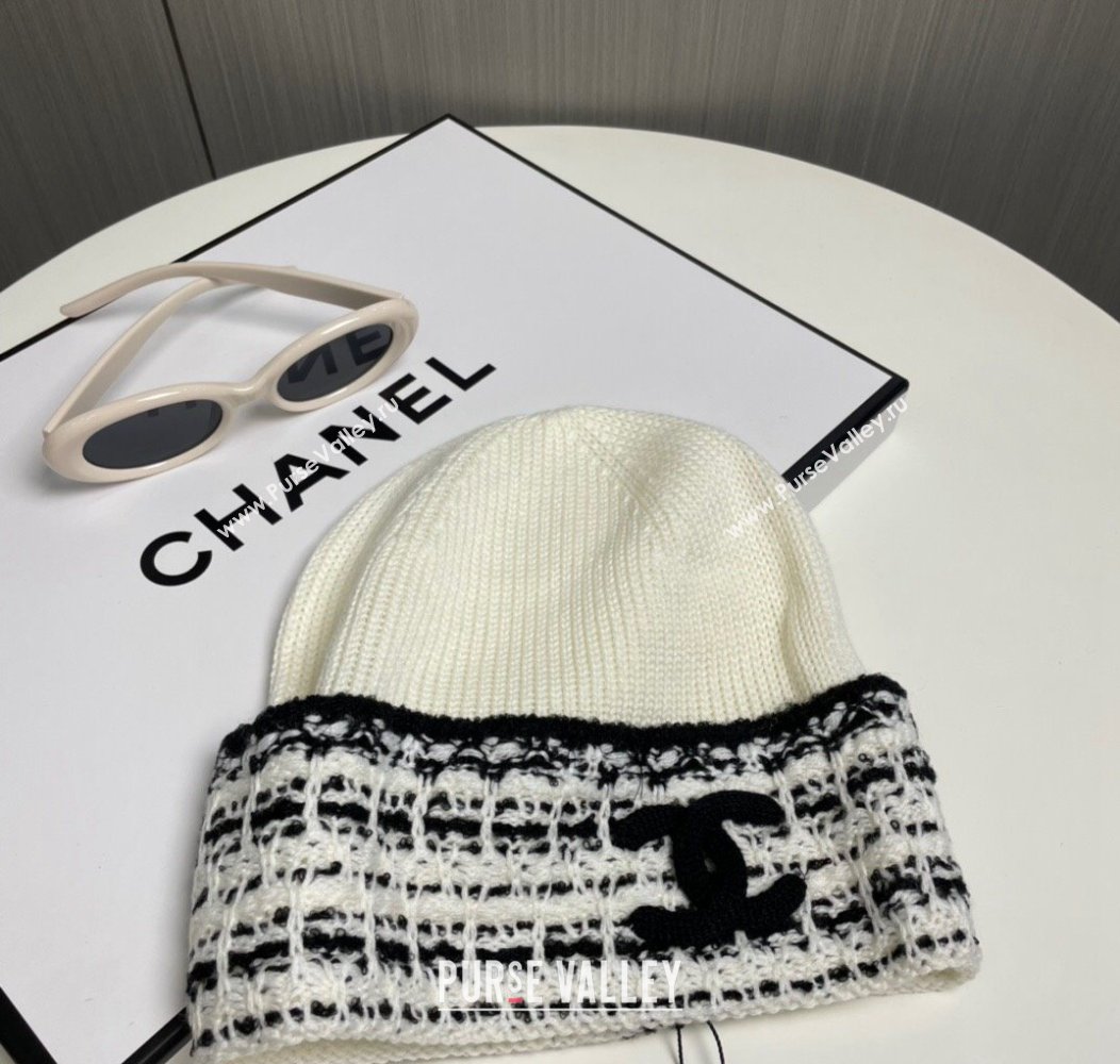 Chanel Knit Hat with Maxi CC White/Black2 2024 1129 (A-241129018)