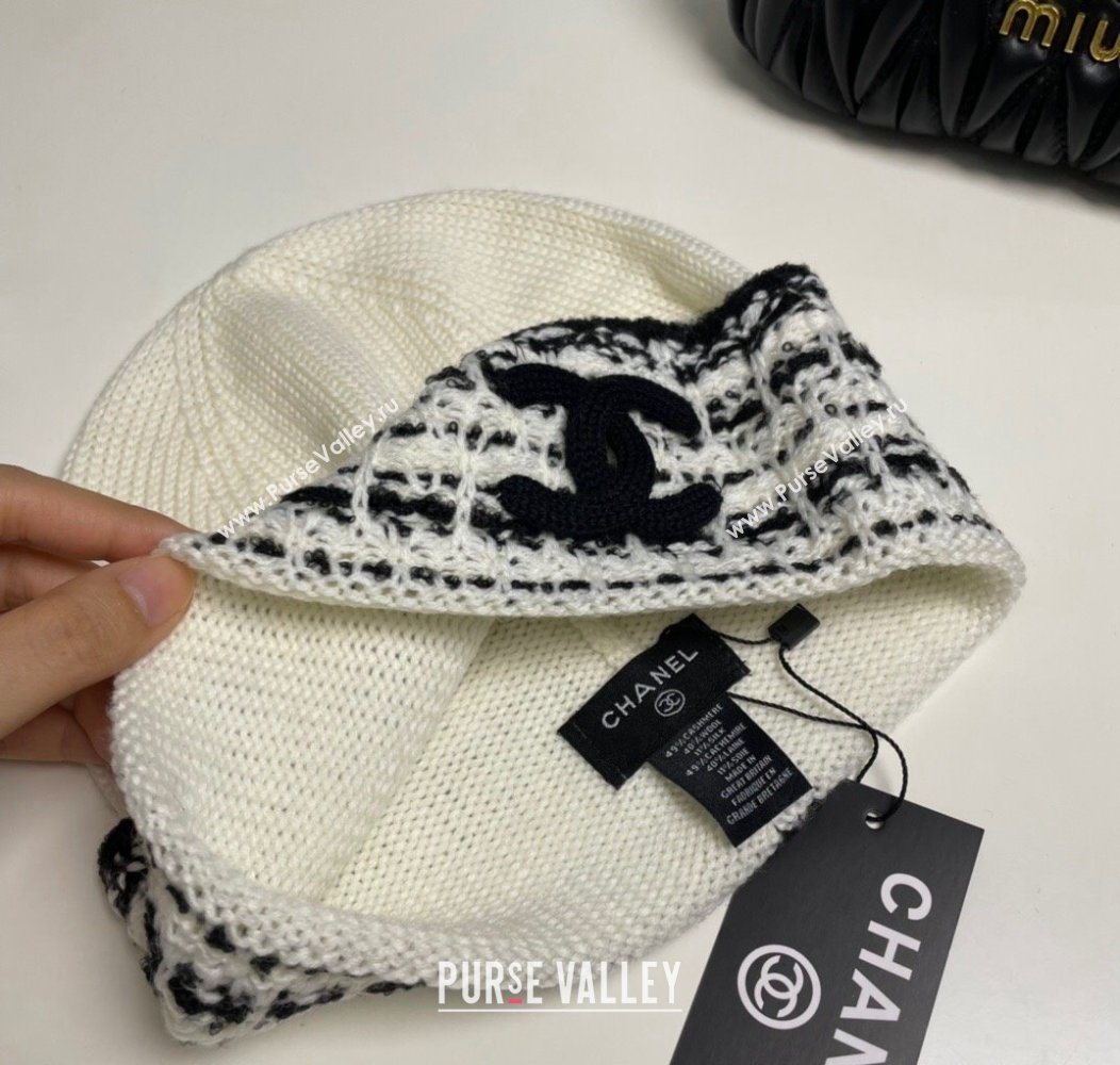 Chanel Knit Hat with Maxi CC White/Black2 2024 1129 (A-241129018)