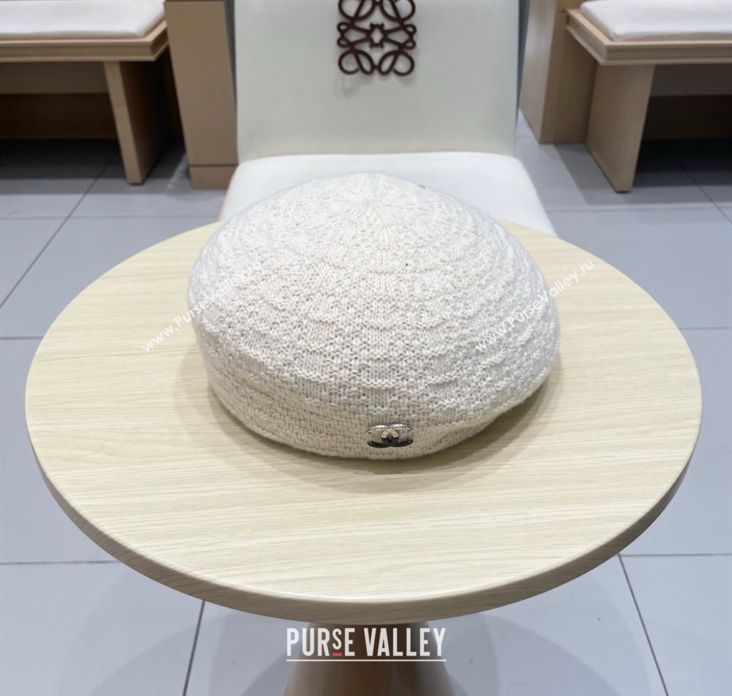 Chanel CC Knit Beret Hat White 2025 0724 (SHI-250724054)