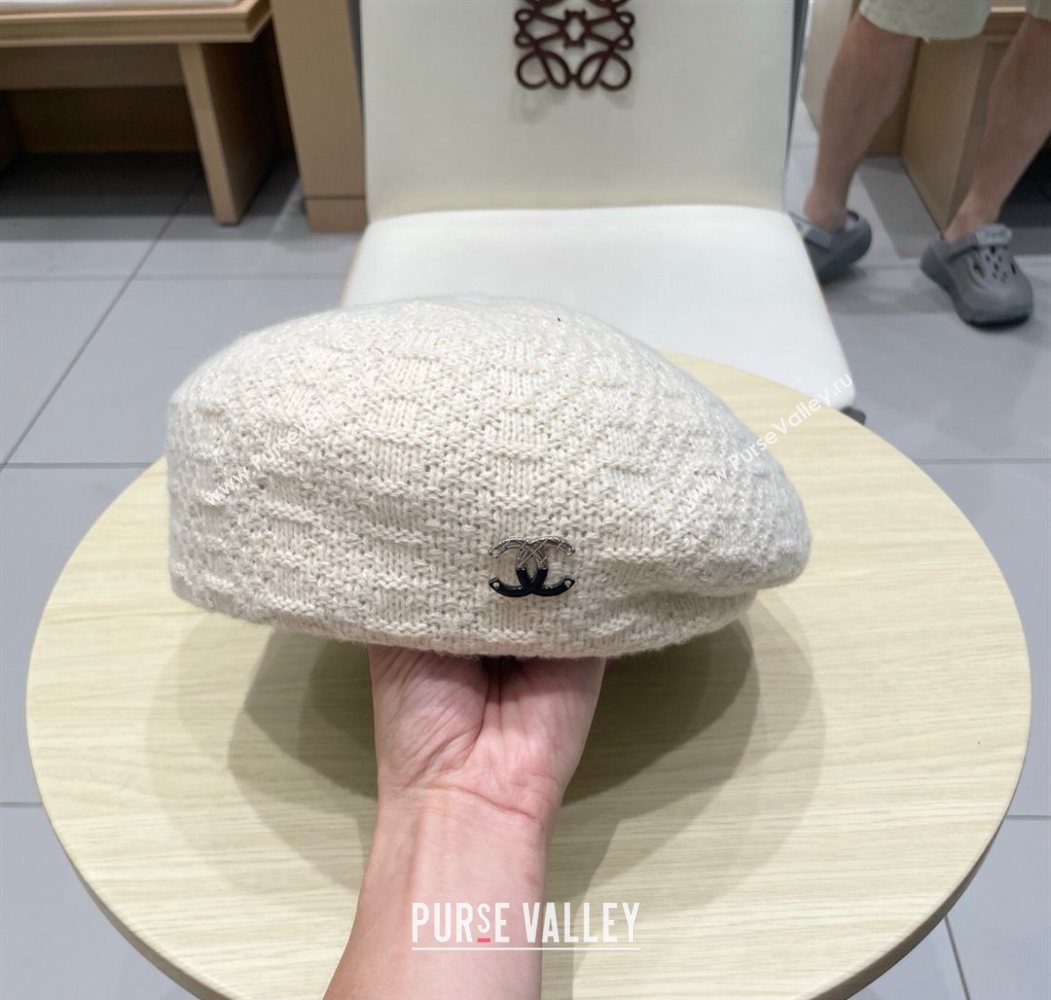 Chanel CC Knit Beret Hat White 2025 0724 (SHI-250724054)