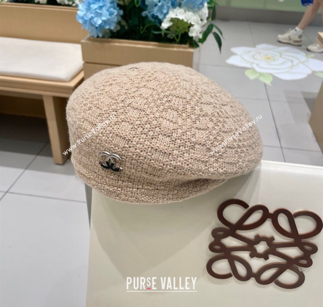 Chanel CC Knit Beret Hat Beige 2025 0724 (SHI-250724056)