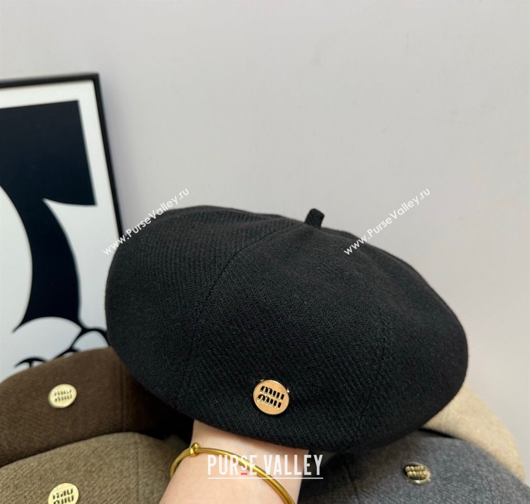 Miu Miu Patch Beret Hat Black 2025 0724 (SHI-250724060)