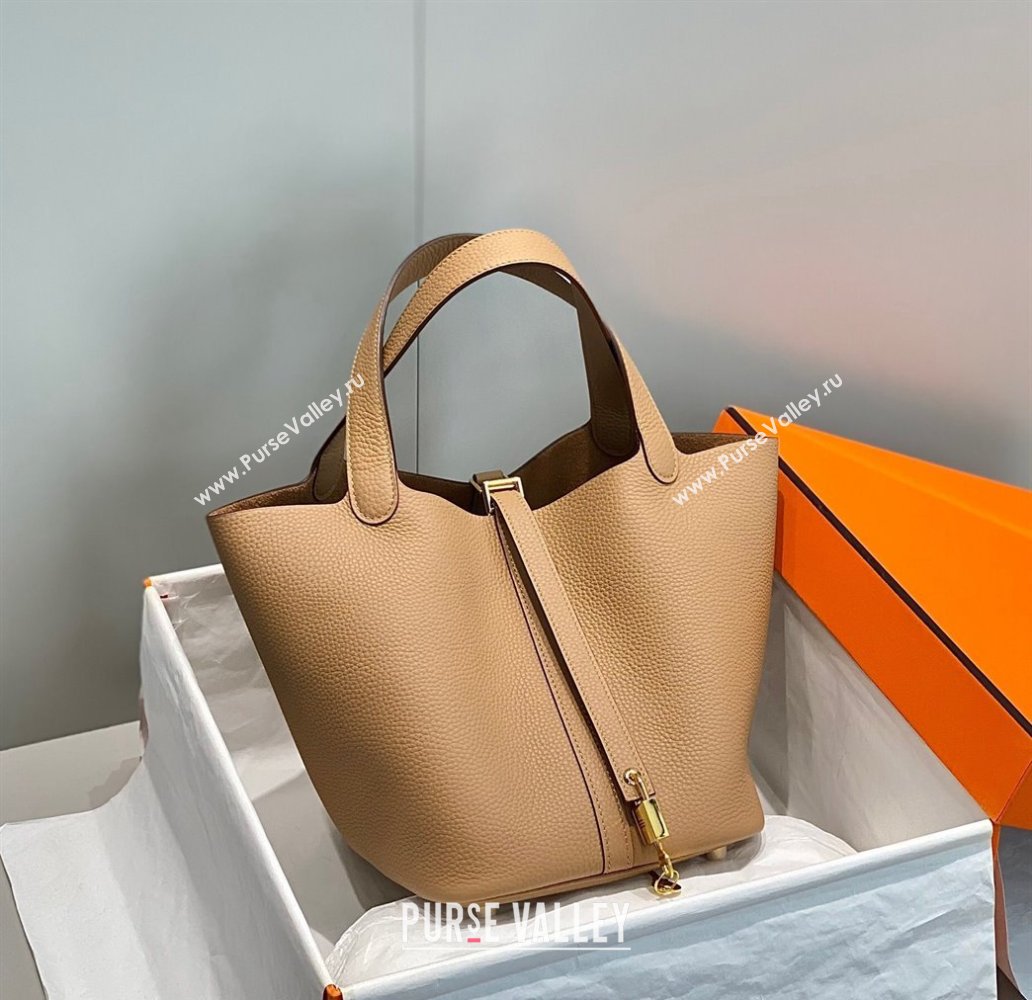 Hermes Picotin Lock Bag 22cm in Togo Calfskin Milky Tea Brown 2023 11287 (FL-231128053)