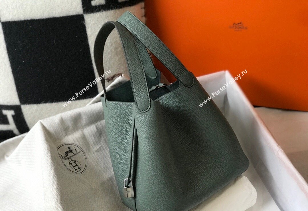 Hermes Picotin Lock Bag 18cm/22cm in Togo Calfskin Almond Green/Silver 2023 11287 (FL-231128075)