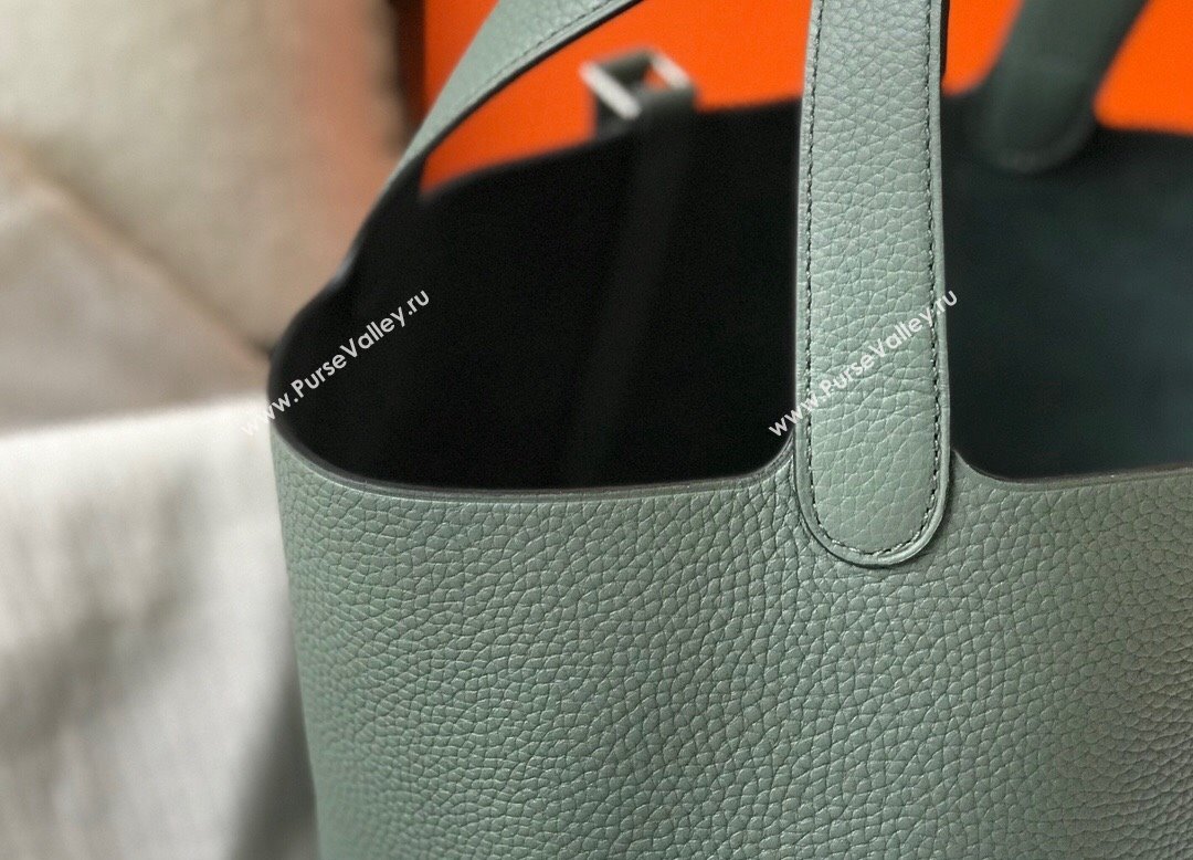 Hermes Picotin Lock Bag 18cm/22cm in Togo Calfskin Almond Green/Silver 2023 11287 (FL-231128075)