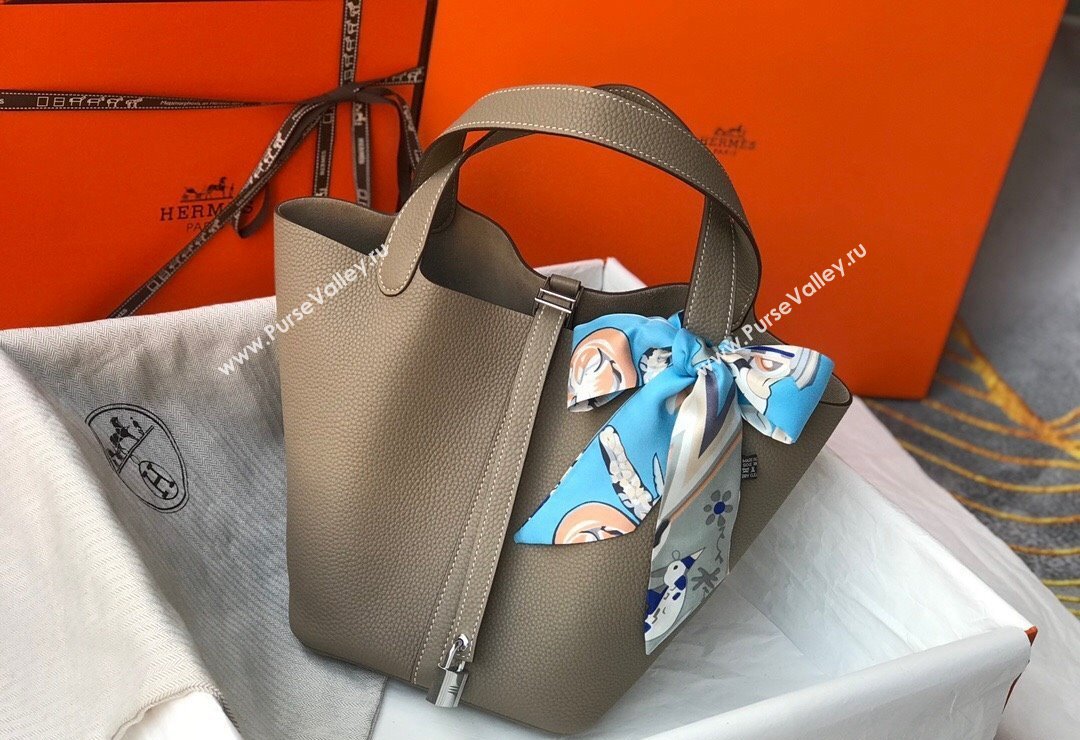 Hermes Picotin Lock Bag 18cm/22cm in Togo Calfskin Dove Grey/Silver 2023 11287 (FL-231128078)