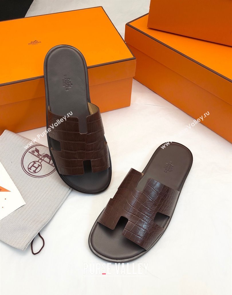 Hermes Mens Classic Izmir Flat Slide Sandals in Crocodile Embossed Leather Brown 2024 NO.18 (MD-240327014)