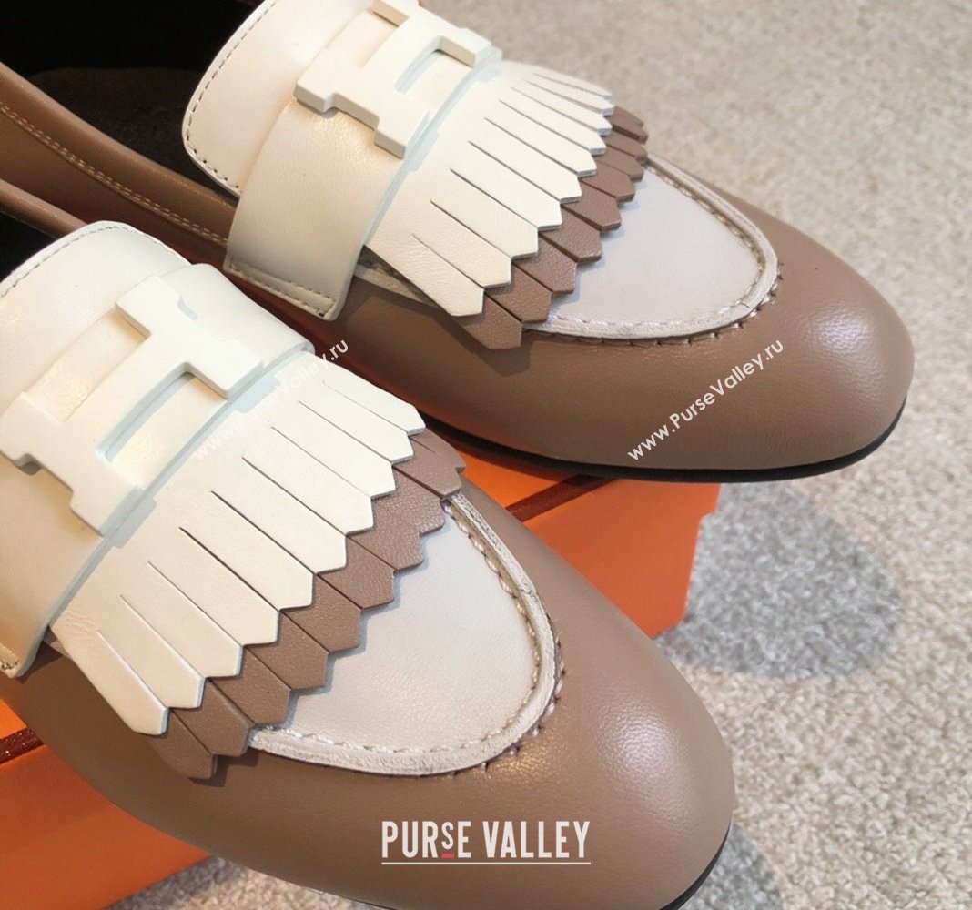 Hermes Royal Loafers in Calfskin with Fringe Grey/White 2024 0425 (XC-240425204)