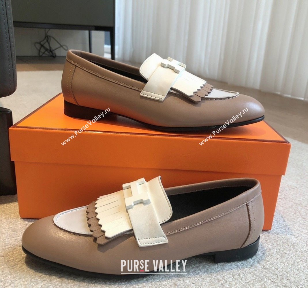 Hermes Royal Loafers in Calfskin with Fringe Grey/White 2024 0425 (XC-240425204)