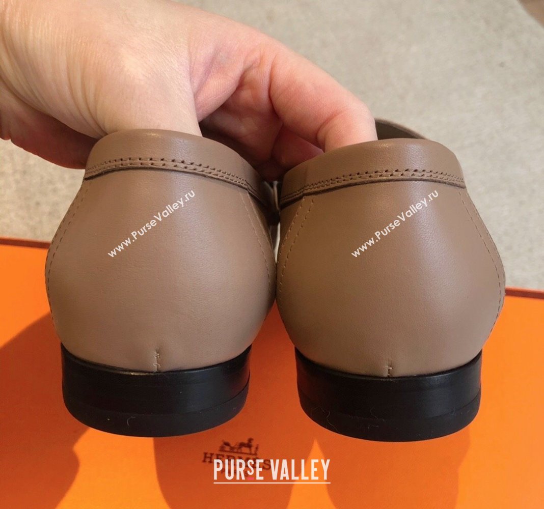 Hermes Royal Loafers in Calfskin with Fringe Khaki 2024 0425 (XC-240425206)