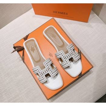 Hermes Oran Calfskin Flat Slide Sandals with Silver-Tone Studs White 2024 0426 (MD-240426001)