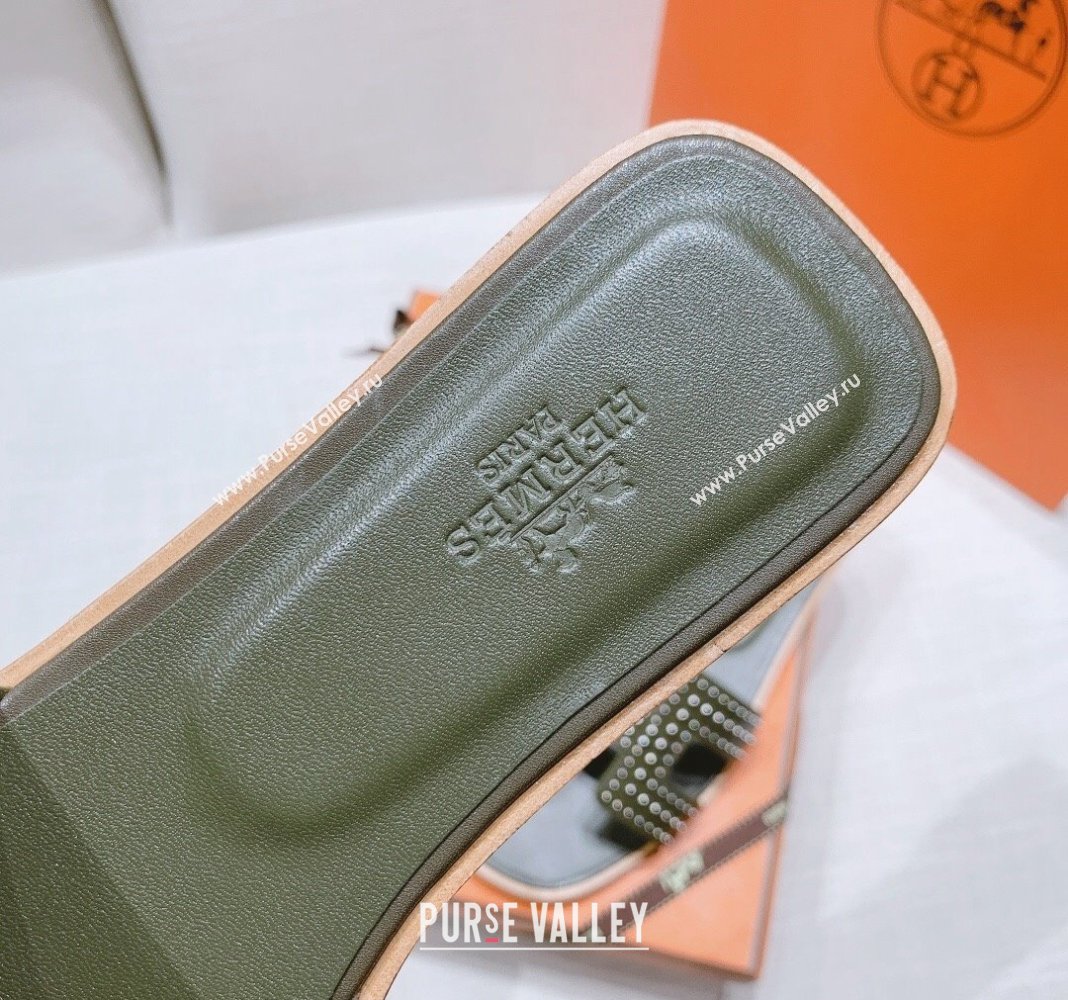 Hermes Oran Calfskin Flat Slide Sandals with Silver-Tone Studs Green 2024 0426 (MD-240426004)