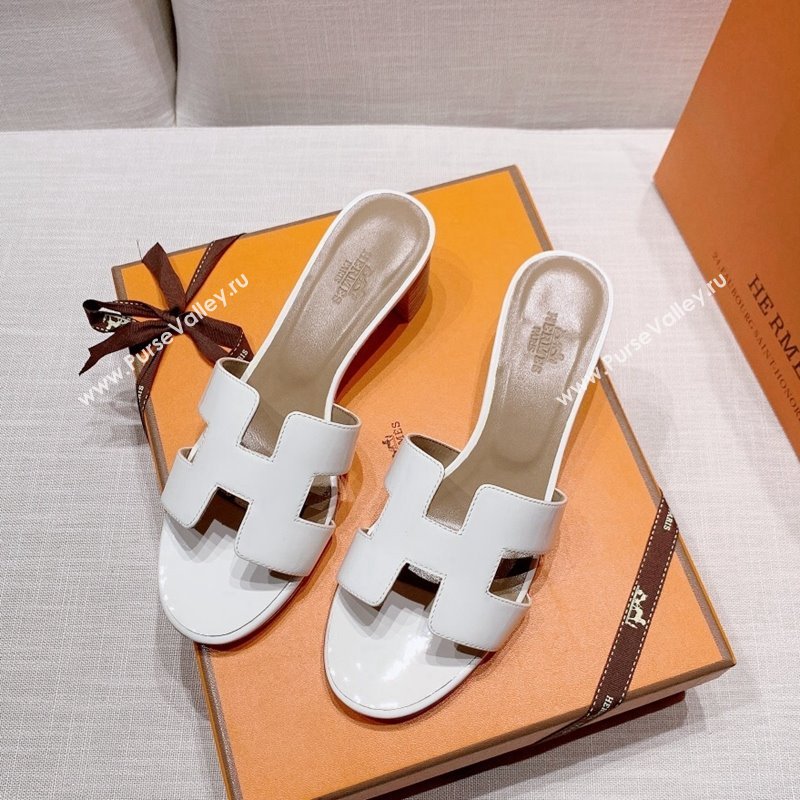 Hermes Oasis Heel Slide Sandals in Patent Calfskin White 2024 0426 (MD-240426006)