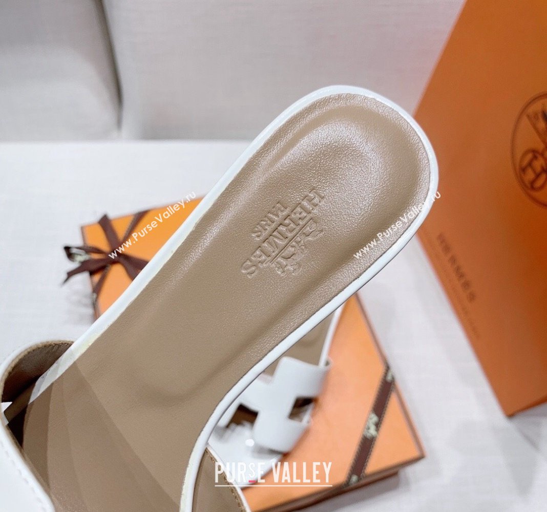 Hermes Oasis Heel Slide Sandals in Patent Calfskin White 2024 0426 (MD-240426006)