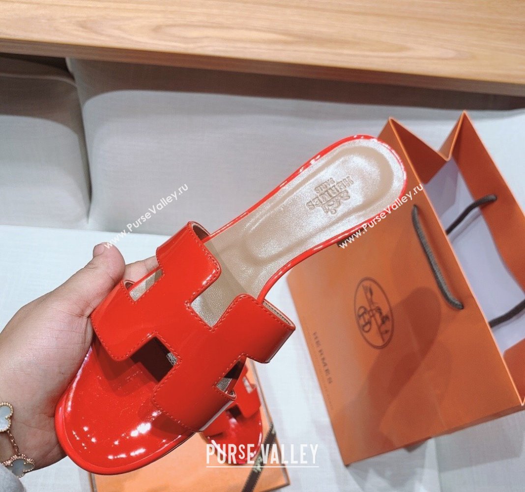Hermes Oasis Heel Slide Sandals in Patent Calfskin Red 2024 0426 (MD-240426009)
