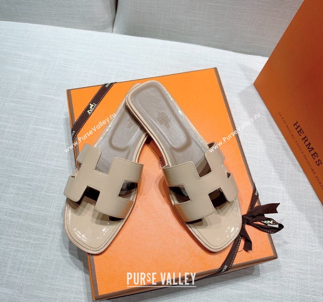 Hermes Oran Flat Slide Sandals in Patent Calfskin Nude 2024 0426 (MD-240426013)
