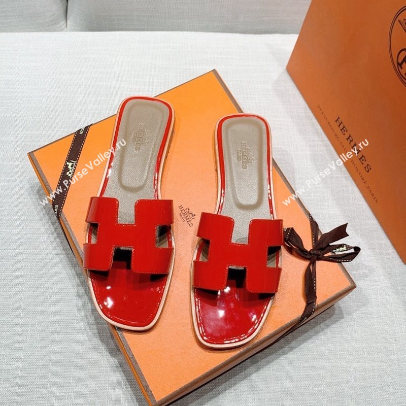 Hermes Oran Flat Slide Sandals in Patent Calfskin Red 2024 0426 (MD-240426015)