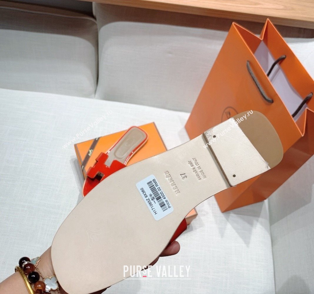 Hermes Oran Flat Slide Sandals in Patent Calfskin Red 2024 0426 (MD-240426015)