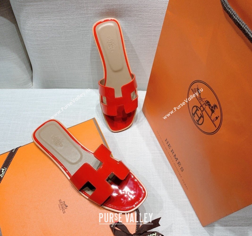 Hermes Oran Flat Slide Sandals in Patent Calfskin Red 2024 0426 (MD-240426015)