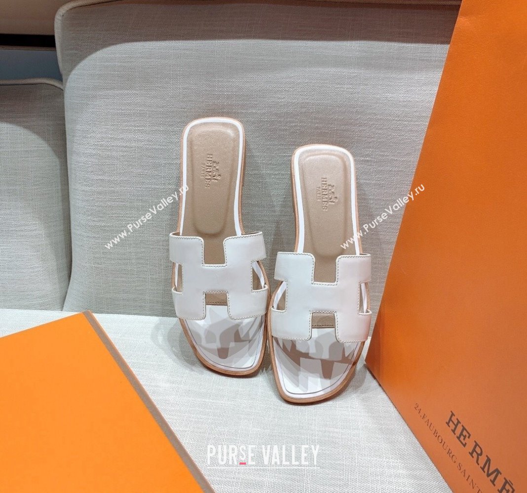 Hermes Oran Flat Slide Sandals in Patent Calfskin White 2024 0426 (MD-240426018)