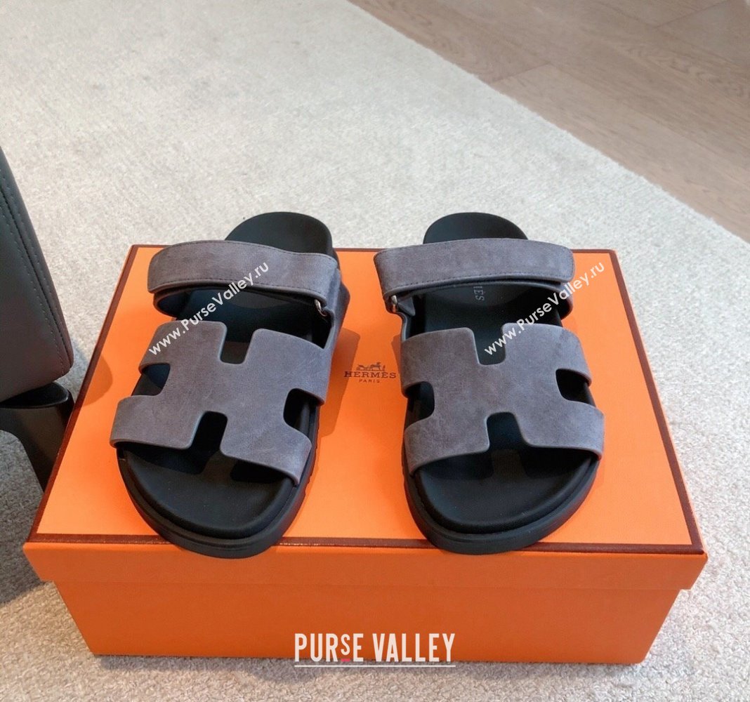 Hermes Chypre Flat Sandals in Suede Grey 2024 042503 (XC-240425150)