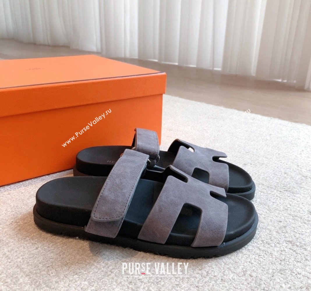 Hermes Chypre Flat Sandals in Suede Grey 2024 042503 (XC-240425150)